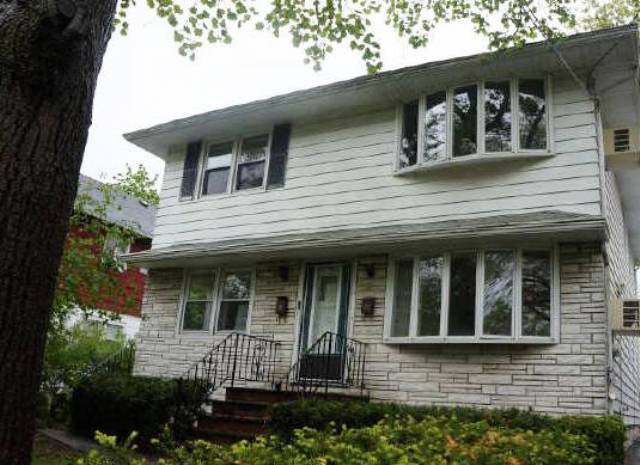 33 Terrace Avenue, Hasbrouck Heights, NJ 07604 