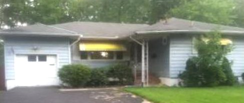 447 W 6th Ave, Roselle, NJ 07203 