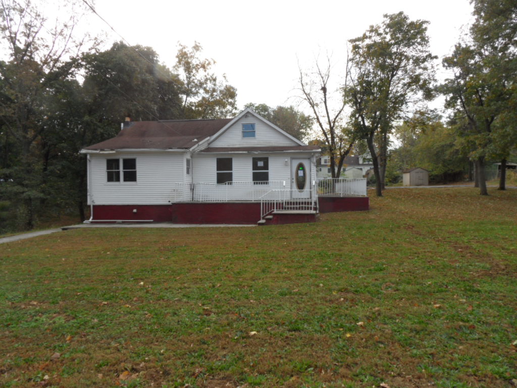 426 Ralph St, Somerset, NJ 08873 