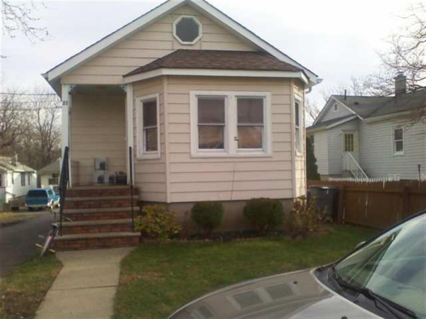 13 CRESCENT AVE, Totowa, NJ 07512 