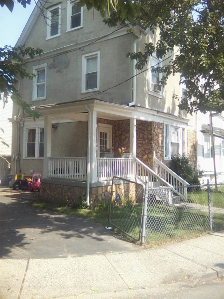 7 HOMESTEAD PARK RD, Newark, NJ 07108 