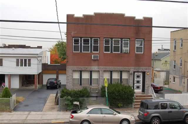 374 JERSEY AVE, Fairview, NJ 07022 