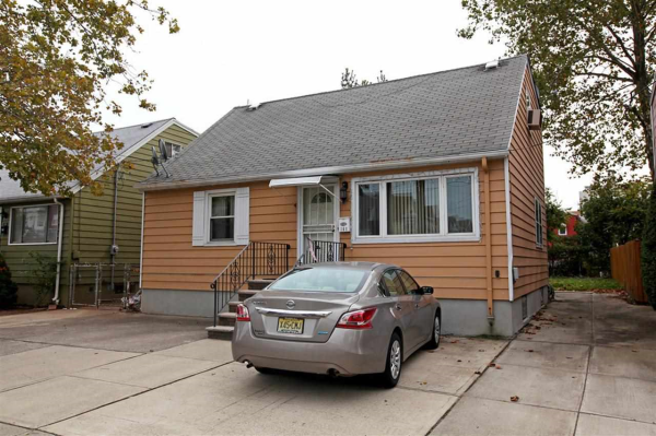 368 AVENUE E, Bayonne, NJ 07002 