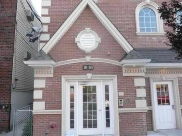 4 301 68TH ST, Guttenberg, NJ 07093 