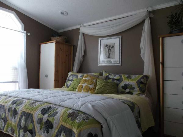 42 E. Coddington Avenue, Avenel, NJ 07001 