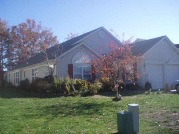 15 Morning Glory  Lane, Lakewood, NJ 08701 