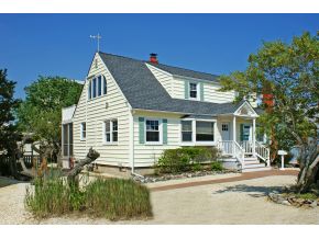 31 W Oceanview Dr, Beach Haven, NJ 08008 