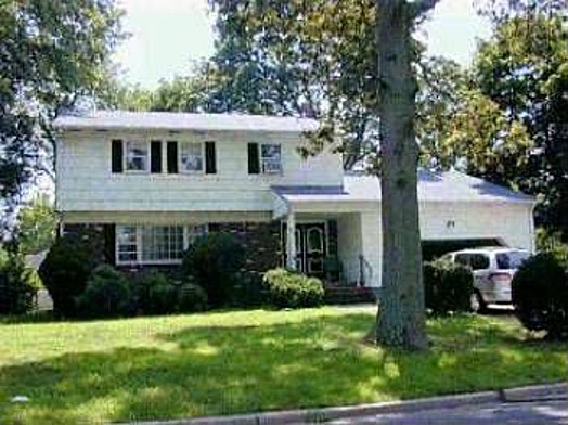 520 Garwood Street, Oakhurst, NJ 07755 