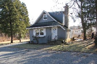 916 Monmouth Ave, Toms River, NJ 08757 