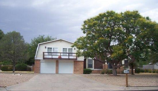 805 Twin Diamond Road, Roswell, NM 88201 