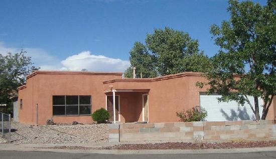 7515 Corte Dorada NW, Albuquerque, NM 87120 