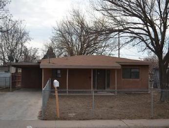 704 Grove St, Roswell, NM 88201 