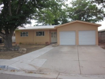 1017 Alcazar St NE, Albuquerque, NM 87110 