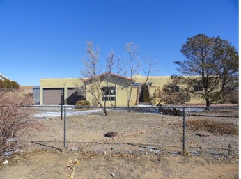 208 2nd St SE, Rio Rancho, NM 87124 
