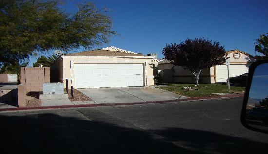 2116 Saxton Hill Avenue, Las Vegas, NV 89106 