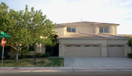 5811 Bargull Bay Ave, Las Vegas, NV 89131 