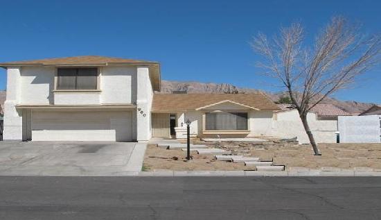 960 Looking Glass Ln, Las Vegas, NV 89110 