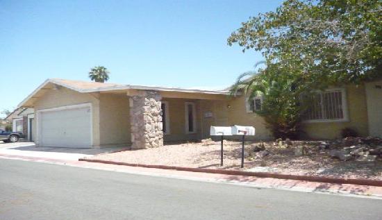4822 Val Verde Court, Las Vegas, NV 89122 
