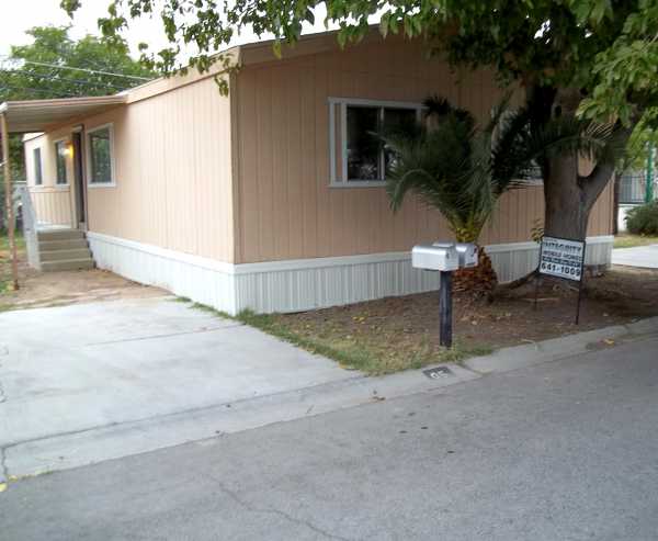 4388 E Lake Mead Blvd, Las Vegas, NV 89115 