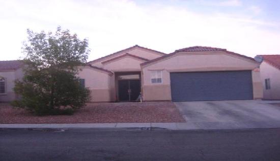 624 Azure Banks Avenue, North Las Vegas, NV 89031 