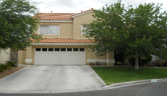 8804 Valley Creek Drive, Las Vegas, NV 89134 