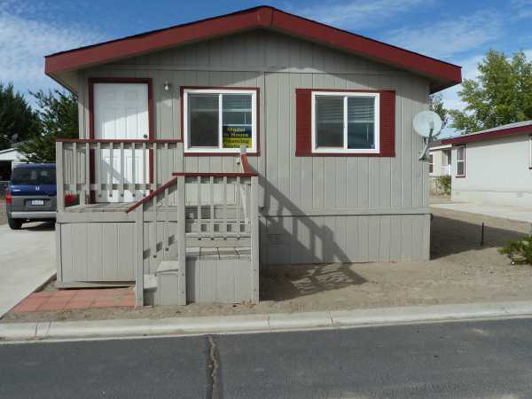 13 Firstdale Way, Fernley, NV 89408 