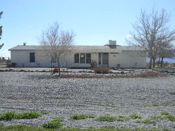 811 E Falcon Street, Pahrump, NV 89048 