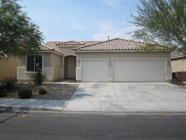 2030 W El Campo Grande Avenue, North Las Vegas, NV 89031 