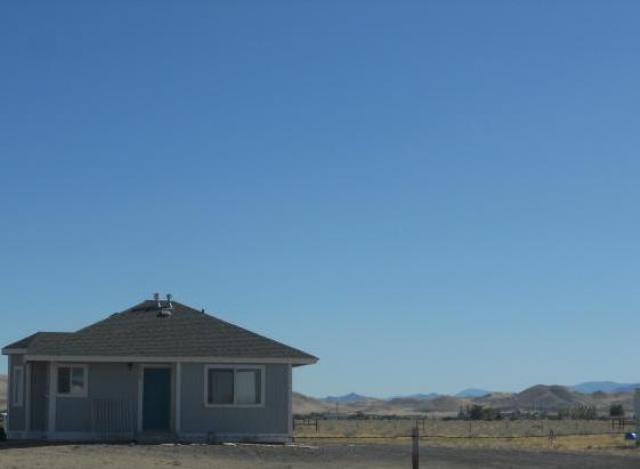 2465 East 7 Th Street, Silver Springs, NV 89429 