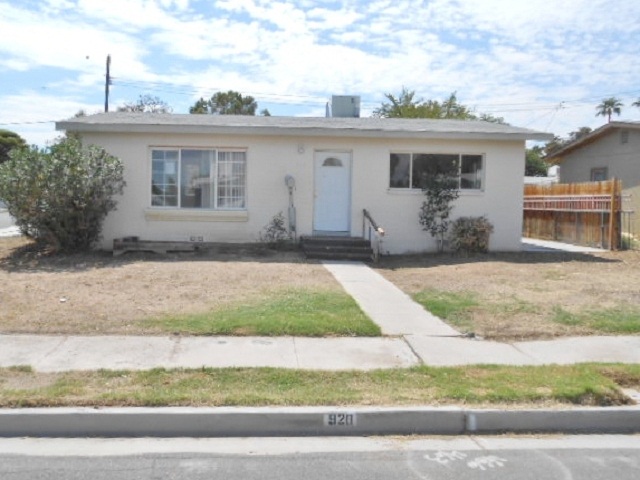 920 Hassett Avenue, Las Vegas, NV 89104 