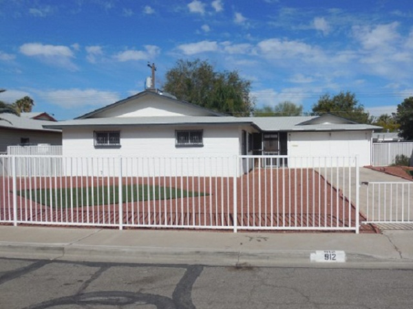 912 Count Wutzke Avenue, Las Vegas, NV 89119 