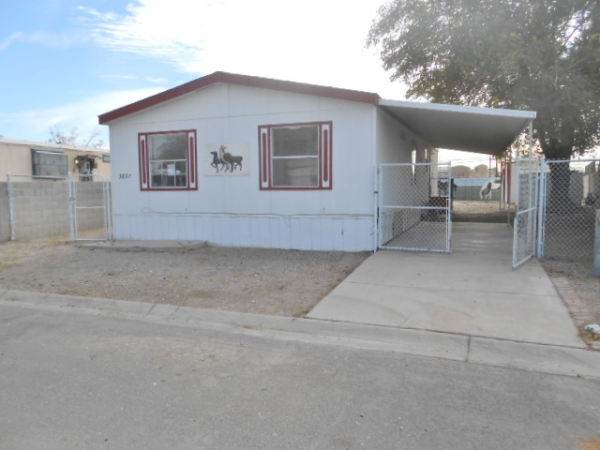3827 Pecan Lane, Las Vegas, NV 89115 