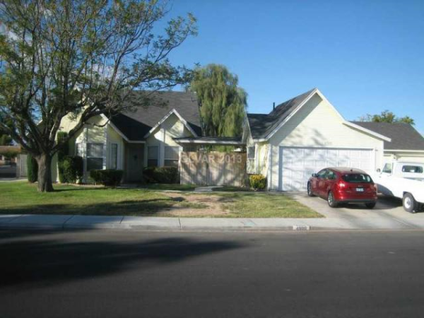 4900 Metpark  Drive, Las Vegas, NV 89110 