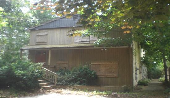 216 Moriches Avenue, Mastic, NY 11950 