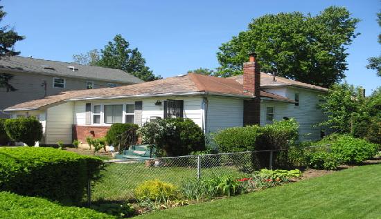 59 Rose Avenue, Hempstead, NY 11550 