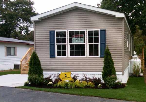 1964-29 River Road, Calverton, NY 11933 