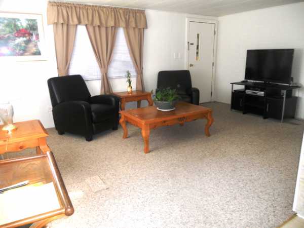 525-57 Riverleigh Ave, Riverhead, NY 11901 