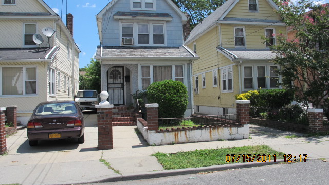 100 202nd St,-43, Hollis, NY 11423 