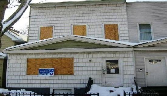 95-40 115th Street, South Richmond Hill, NY 11419 