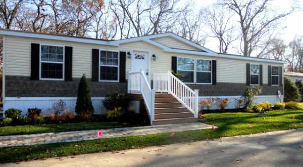 37-88 Hubbard Avenue, Riverhead, NY 11901 