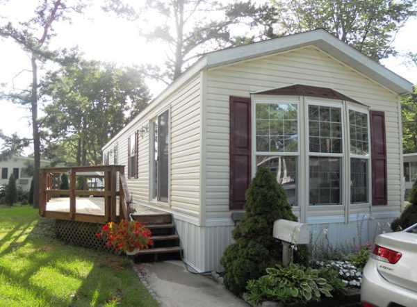 525-D2 Riverleigh Ave, Riverhead, NY 11901 