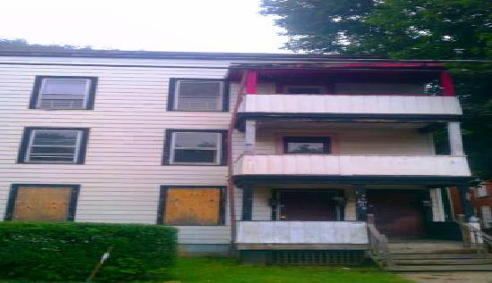 203 Winnikee Ave., Poughkeepsie, NY 12601 