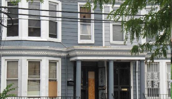 3672 Barnes Ave, Bronx, NY 10467 