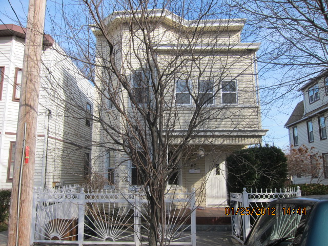 47 14th Ave, Mount Vernon, NY 10550 