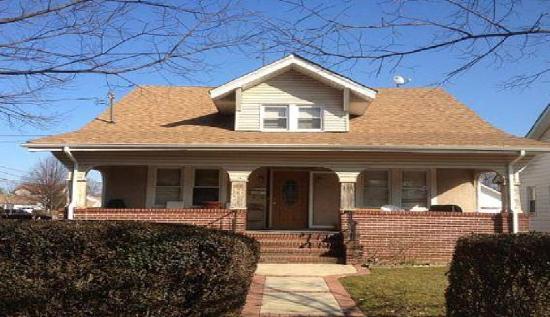 198 North Columbus Avenue, Freeport, NY 11520 