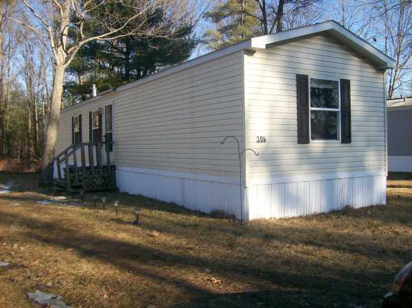 306 Gordon Ln, Gansevoort, NY 12831 