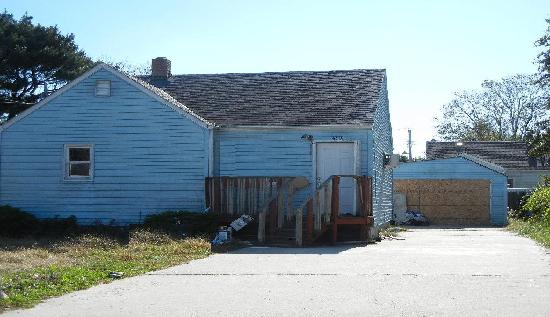 240 Earle St, Central Islip, NY 11722 