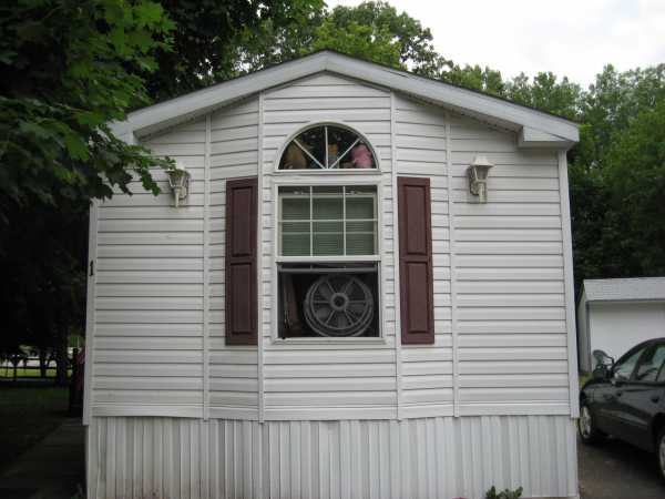 1 Gennis Dr, Rochester, NY 14625 