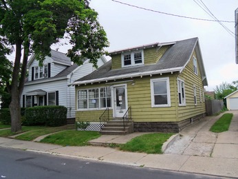 706 Michigan Ave, Schenectady, NY 12303 