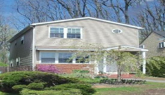 131 Donald Avenue, Schenectady, NY 12304 